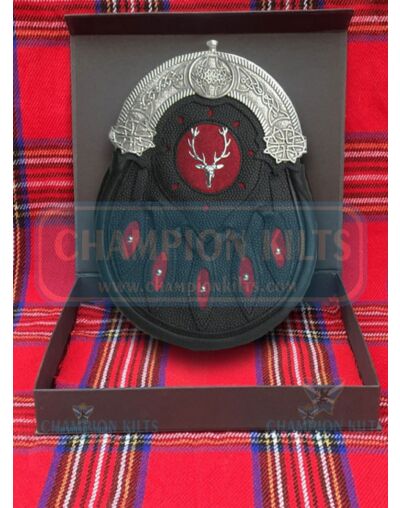 Black Leather Dearg Hunting Sporran